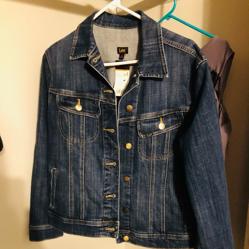 Women’s denim jacket